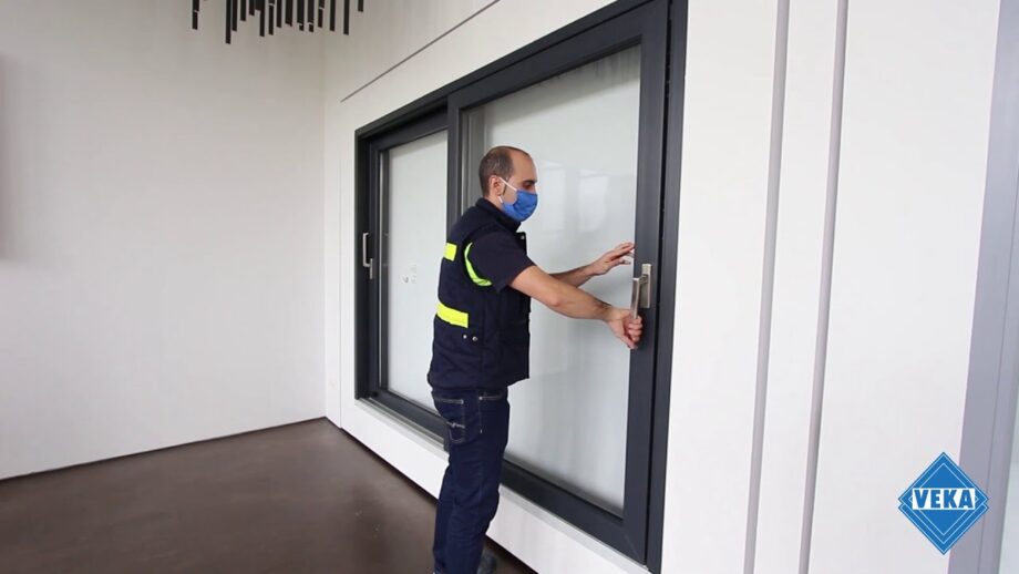 Ventana corredera elevadora Veka