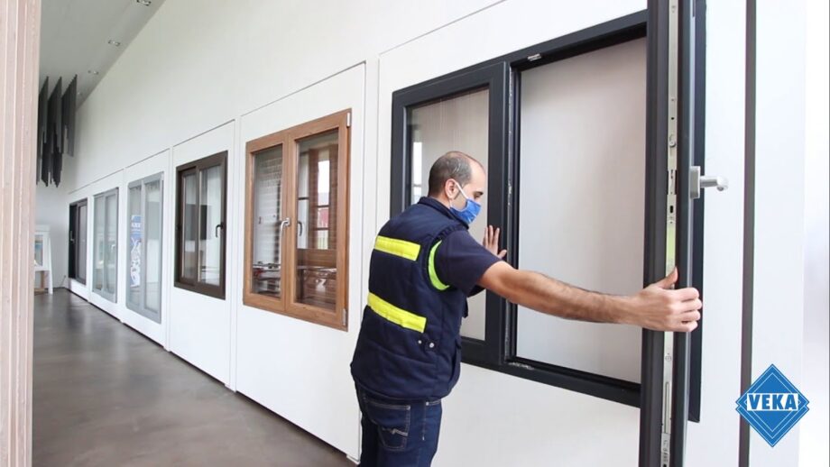 Ventana practicable Veka